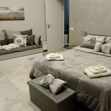 Mary House Napoli Centro Apartment Bagian luar foto