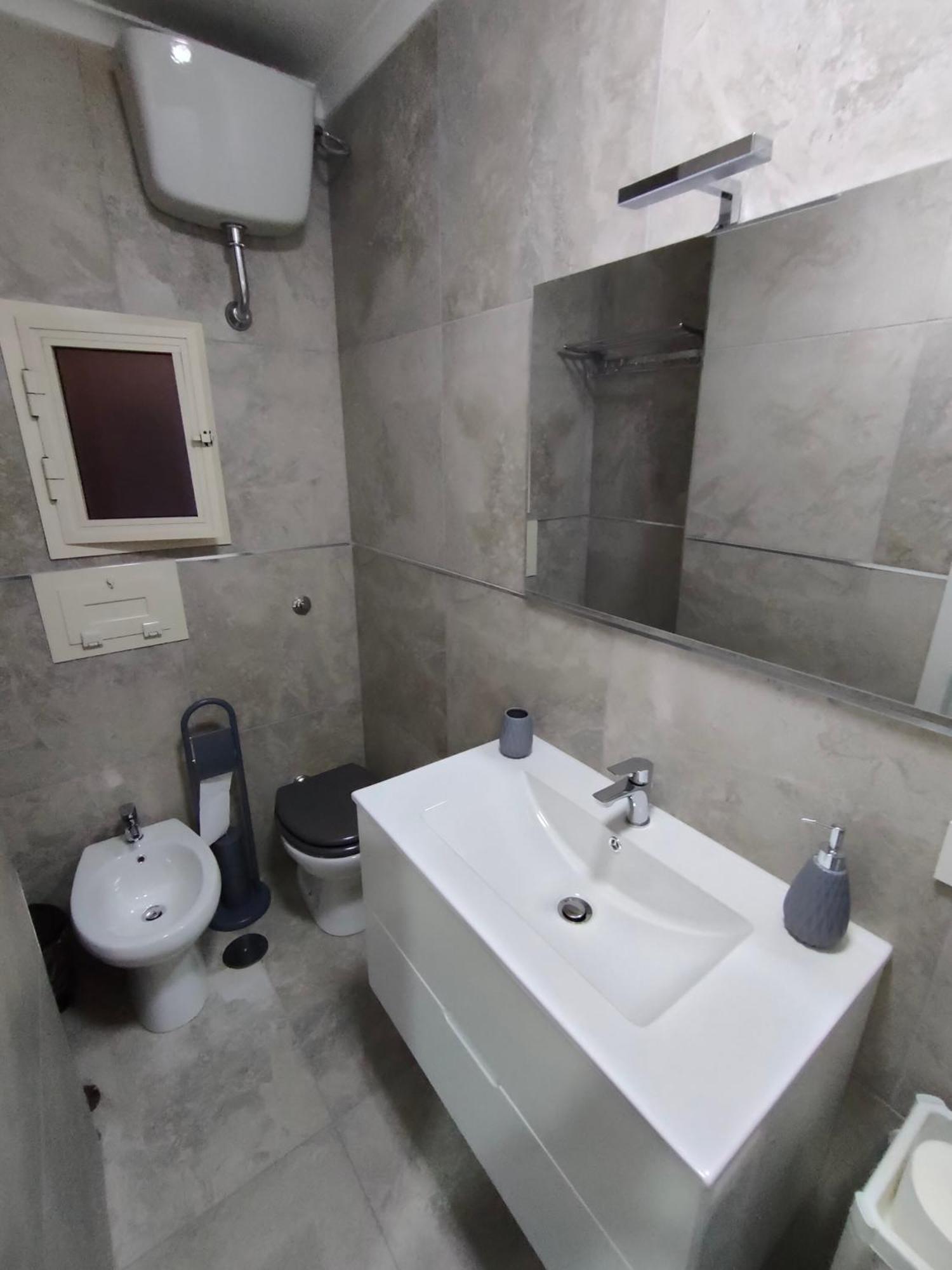 Mary House Napoli Centro Apartment Bagian luar foto