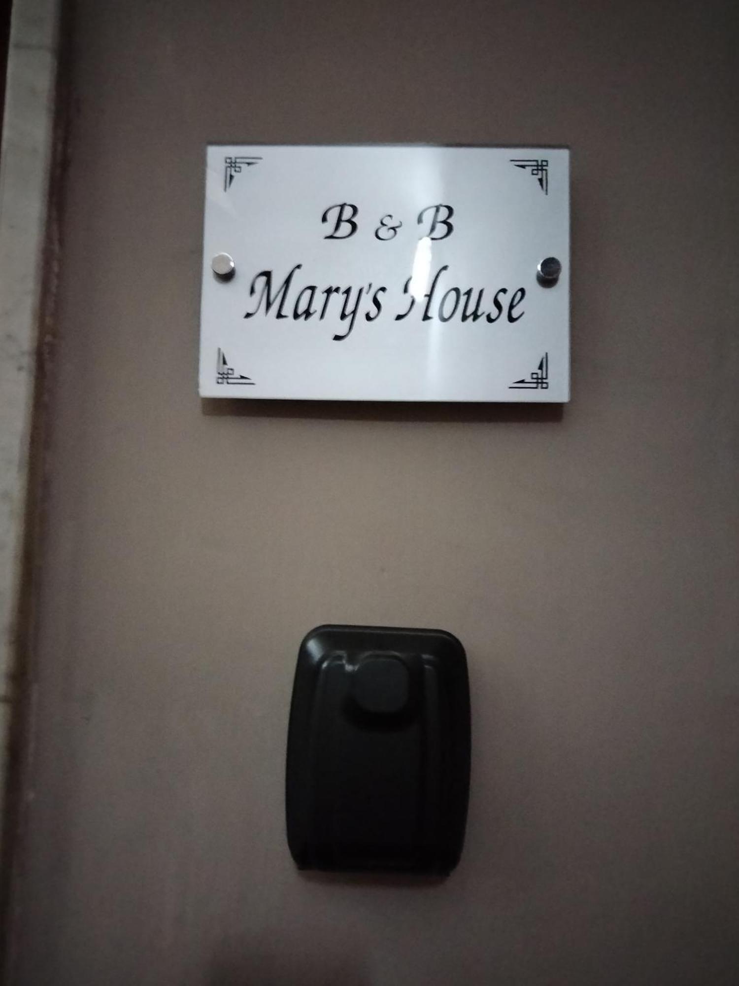 Mary House Napoli Centro Apartment Bagian luar foto